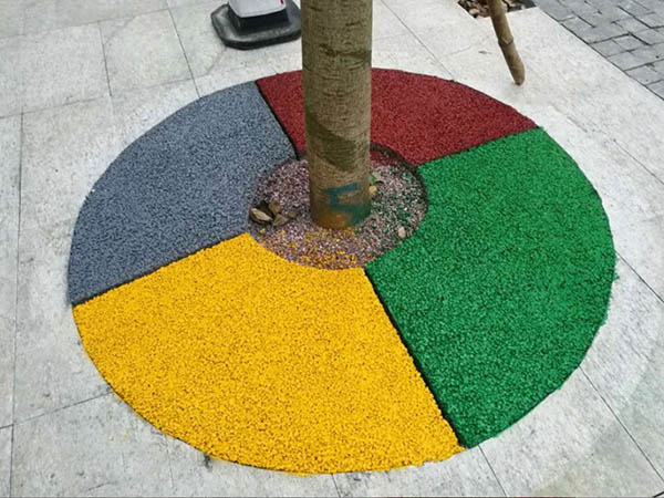 透水地坪究竟有什么優(yōu)勢(shì)這么受青睞？